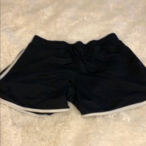 Drawstring waist athletic shorts